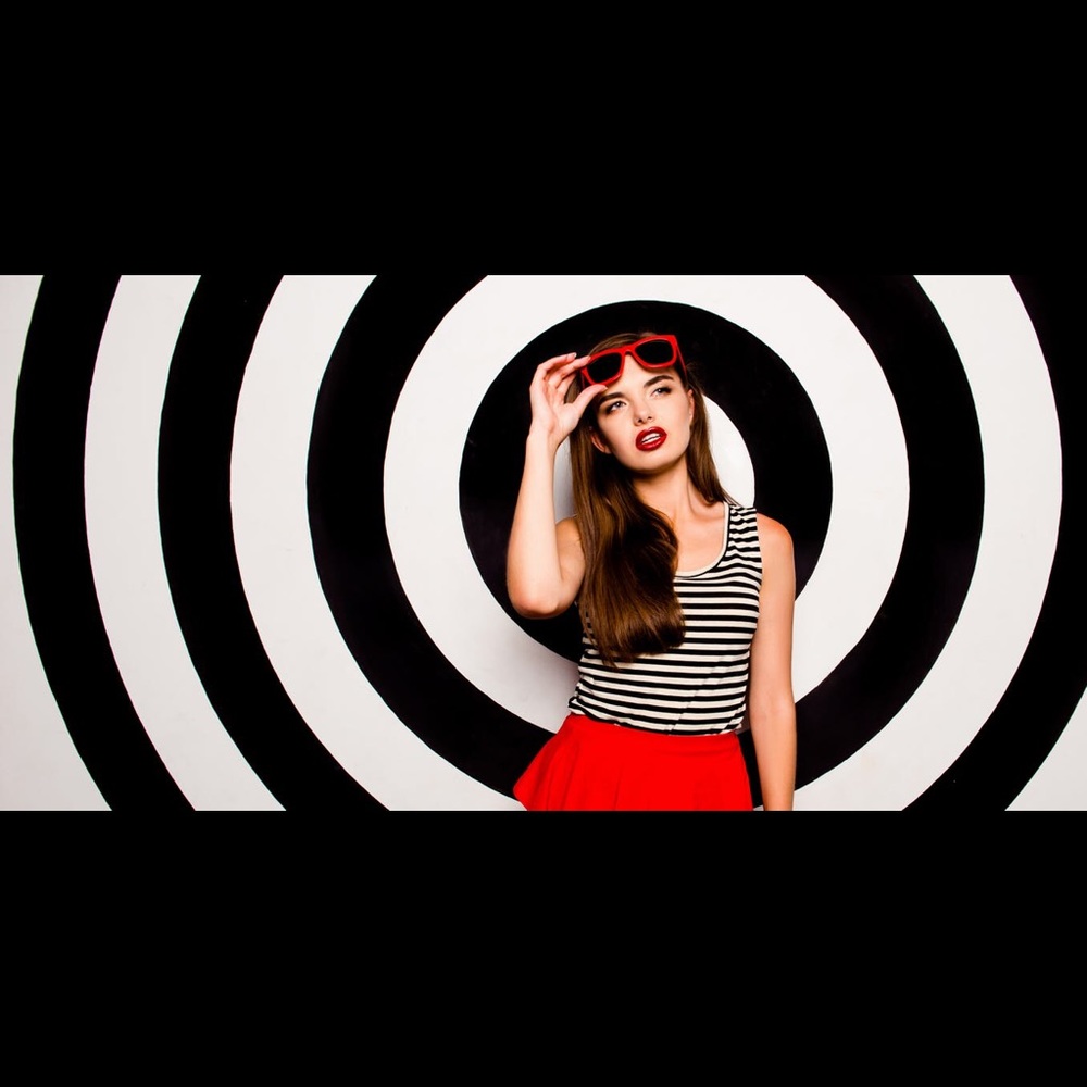 Meet your Posher, Lola